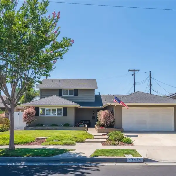 BEAUTIFULLY UPDATED POOL HOME