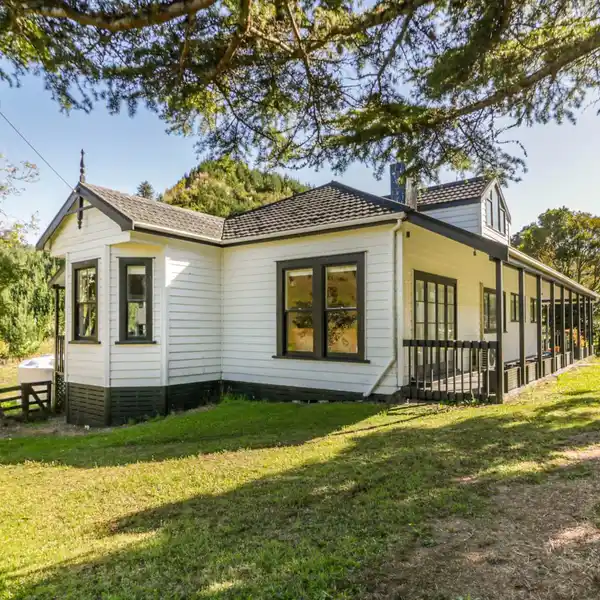 EXCEPTIONAL PROPERTY IN PUHOI