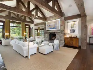 Spacious Luxury Home in Creamery Ranch