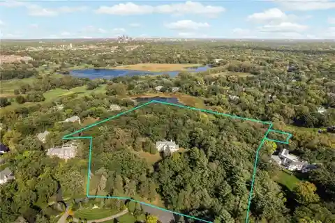 Treasure Hills - 15-plus-acre Country Estate