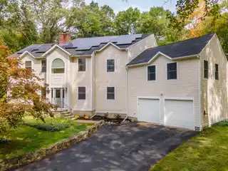 Contemporary Colonial Offering Nature and Convenience