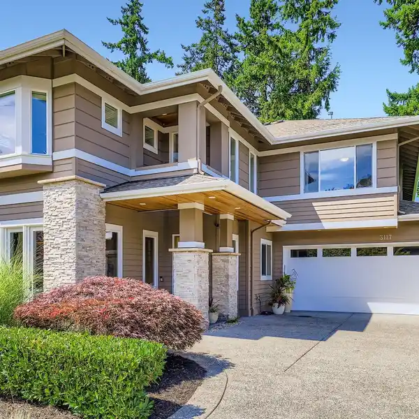 MODERN MASTERPIECE IN COVETED ENATAI