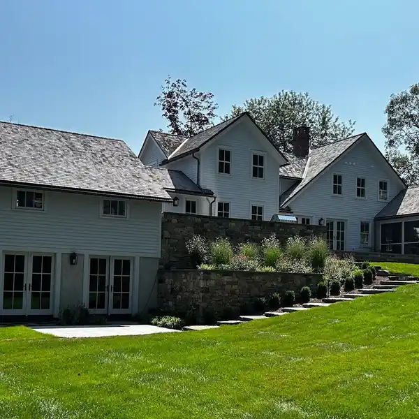 RENTAL HOME BLENDING HISTORIC ELEGANCE AND MODERN LUXURY