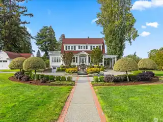 The Most Iconic Home in Edmonds