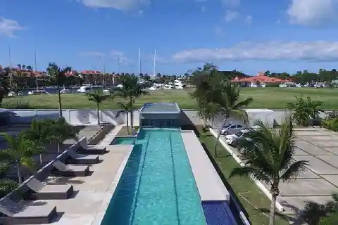 Las Brisas