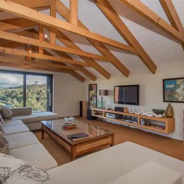 LUXURY LIVING WITH SCENIC VIEWS AND ENDLESS POTENTIAL