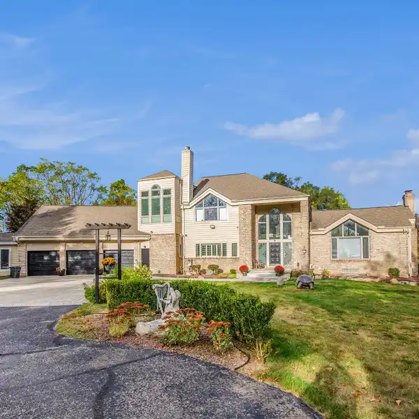 MULTI-GENERATIONAL DREAM HOME JUST MINUTES FROM DOWNTOWN ROCHESTER