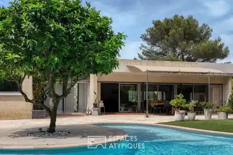 Spacious Contemporary Villa on Nearly 2 Acres