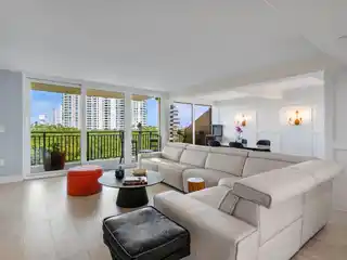 Spacious Fully Renovated Penthouse