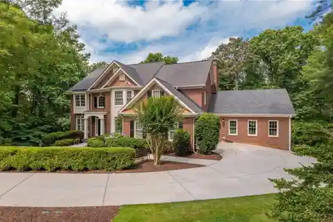 Lovely Home in the Lakes of Enniskerry