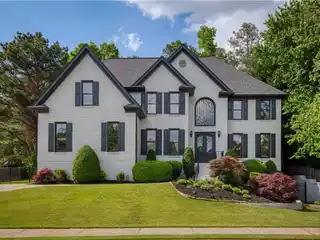 Spectacularly Renovated Residence in Park Brooke
