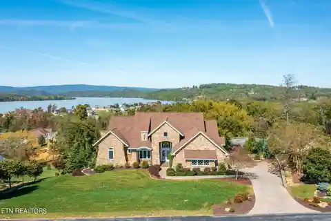 Custom Luxury Home in Prestigious Grande Vista Bay