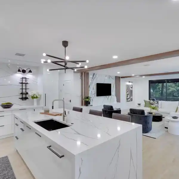 PALM BEACH POLO CLUB TURNKEY WATERFRONT LUXURY CONDO