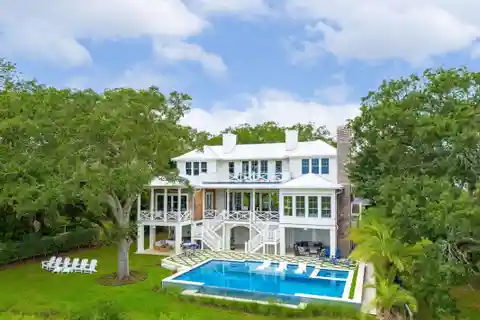 Seven Oaks