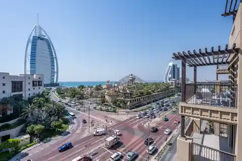 Exclusive Lamtara Penthouse with Rooftop and Iconic Views