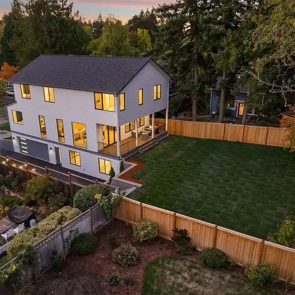 GORGEOUS CONTEMPORARY WITH LUXE FINISHES & VERSATILE LAYOUT