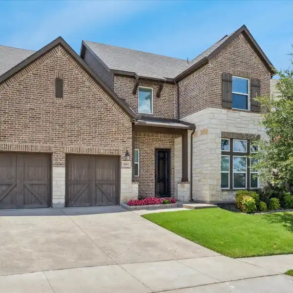 LUXURY LIVING BACKING TO PEACEFUL GREEN SPACE