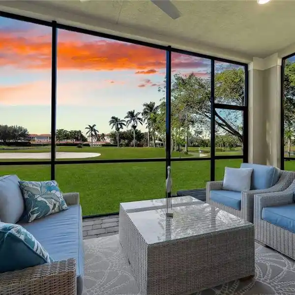 SOPHISTICATED FIRST-FLOOR REGATTA LANDING COACH HOME