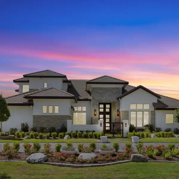 WATERFRONT LUXURY WITH DIRECT TRAIL ACCESS & ENTERTAINMENT SPACES