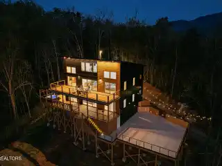 Modern Mountain-Top Retreat Gatlinburg