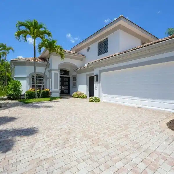 BEAUTIFULLY REDONE HOME ON GOLF COURSE AND LAKE