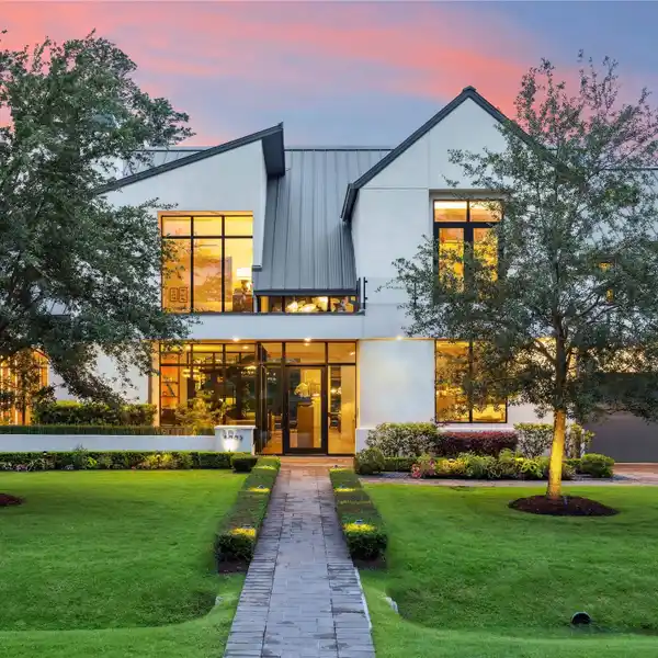 ONE OF A KIND CONTEMPORARY IN HILSHIRE VILLAGE