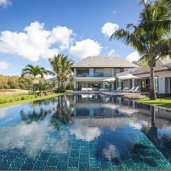 EXQUISITE VILLA WITH SERENE AMBIANCE