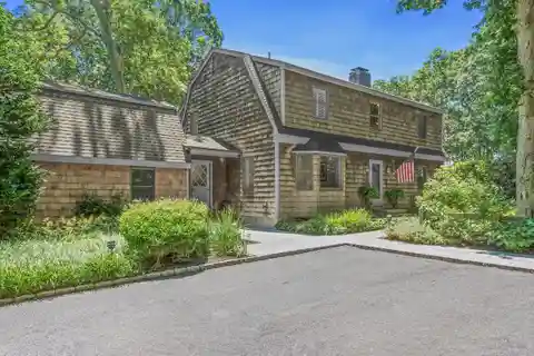 Charming Rental Home in Prime Water Mill