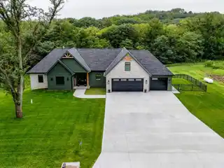 Immaculate Luxury Estate on 3.28 Acres