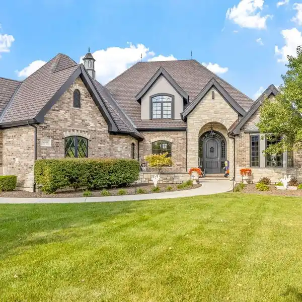 FOXBOROUGH ESTATE WITH RESORT-STYLE POOL AND ELEGANT CRAFTSMANSHIP