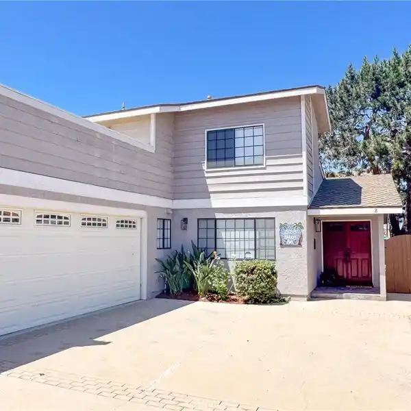 COASTAL-CHIC TOWNHOME WITH KOI POND OASIS