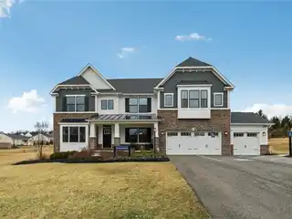 New Construction in the Prestigious Blackthorne Estates