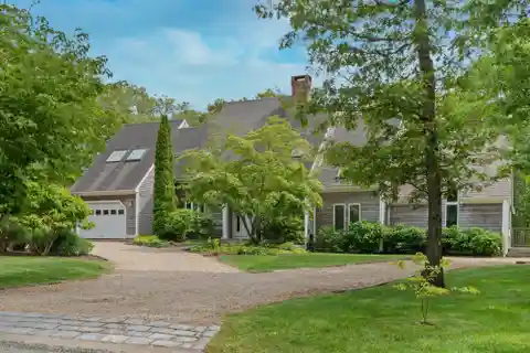 Serene Living in Sought-after Tower Ridge