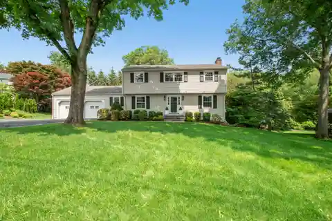 Spacious Colonial Home for Rent