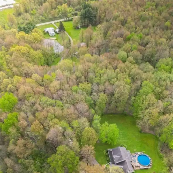TRIPLE-HOME COMPOUND ON 14 SERENE ACRES