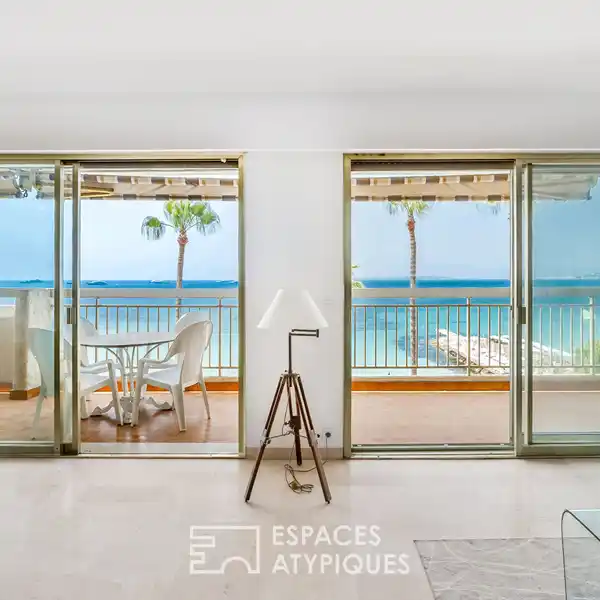 EXCLUSIVE COASTAL LIVING WITH STUNNING PANORAMAS