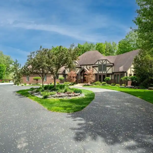 SECLUDED 37-ACRE COUNTRY ESTATE