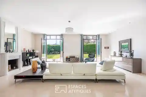 Elegant Residence Steps to the Marne