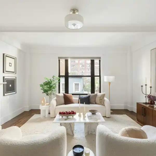 RENOVATED APARTMENT IN THE HEART OF HISTORIC MURRAY HILL