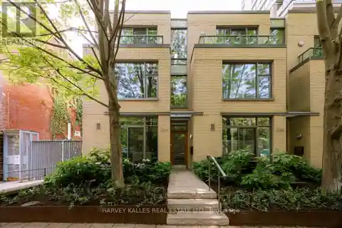 Spacious Downtown Toronto Townhouse with Private Parking