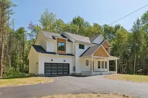 Exceptional New Home on 2.67 Acres