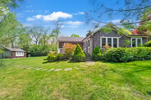 Three Bedroom Cottage for Rent