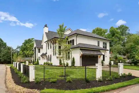 An Exceptional Property in a Prime Location