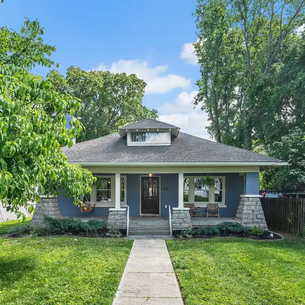 HISTORIC CRAFTSMAN ELEGANCE MEETS MODERN LUXURY