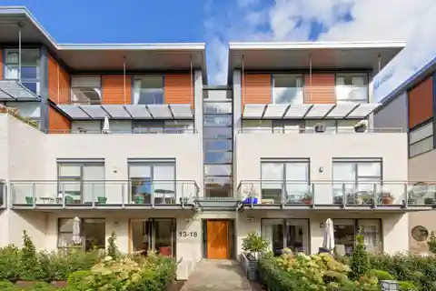 Luxurious Donnybrook Penthouse with Landscaped Gardens