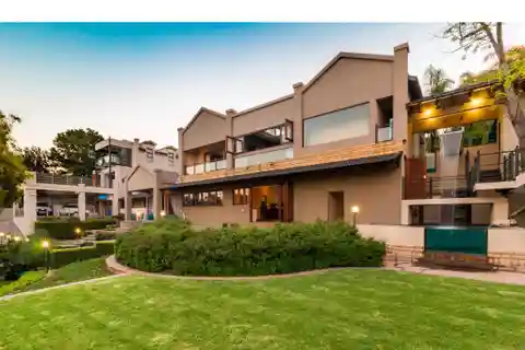 Elegance and Sophistication with Charm