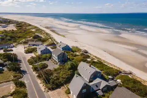 Beachfront Bliss on Cape Cod Bay
