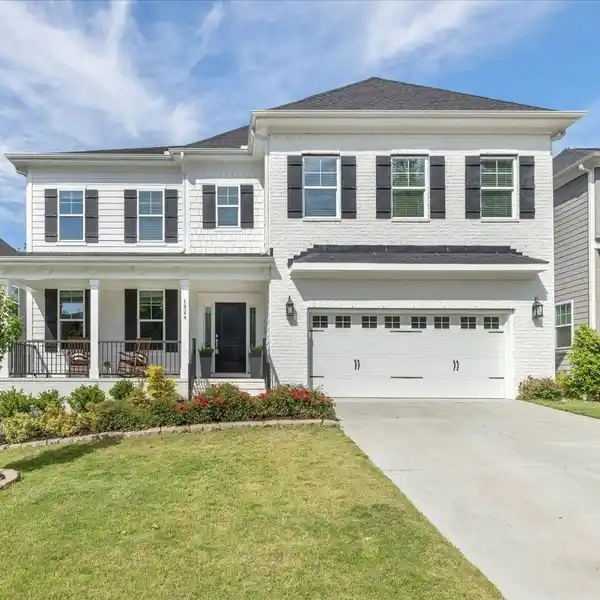 STUNNING WATERFRONT HOME WITH PANORAMIC LAKE VIEWS
