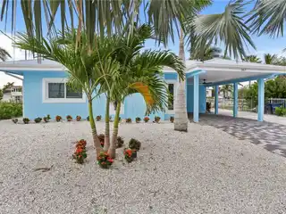 Completely Remodeled Direct Gulf Access Pool Home