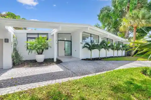 Timeless Mid-Century Design, Thoughtfully Restored